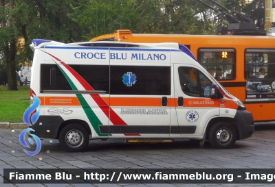 Fiat Ducato X250
Croce Blu Milano
Parole chiave: Lombardia (MI) Ambulanza Fiat Ducato_X250