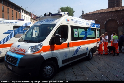 Fiat Ducato X250
Croce Bianca Milano
sez. Merate LC
Parole chiave: Lombardia LC Ambulanza