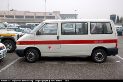 Volkswagen Transporter T4 
Croce Rossa Italiana 
Comitato Locale San Donato Milanese MI
CRI A349C
Parole chiave: Lombardia (MI) Servizi_Sociali Volkswagen_Transporter_T4  CRIA349C