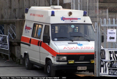 Fiat Ducato I serie  
Emergenza 2000 Milano
M 1
Parole chiave: Lombardia (MI) Fiat Ducato_Iserie  Ambulanza