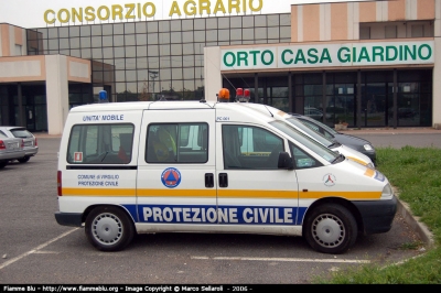 Fiat Scudo I serie
Protezione Civile Comunale Virgilio MN
Parole chiave: Lombardia (MN) Protezione_Civile Fiat Scudo_Iserie Reas_2006