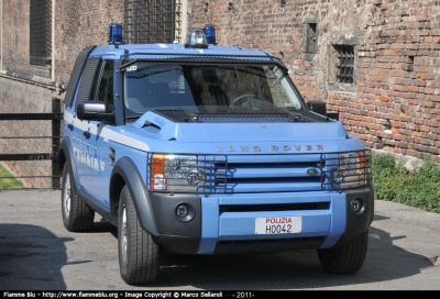 Land Rover Discovery 3
Polizia di Stato
III Reparto Mobile 
POLIZIA H0042
Parole chiave: Lombardia Festa_Polizia_2011 Land-Rover_Discovery3 POLIZIAH0042