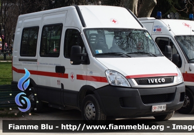 Iveco Daily V serie
Croce Rossa Italiana
 Comitato Provinciale di Mantova
 Delegazione Castiglione dello Stiviere MN
 CRI 298AB
Stramilano 2015
Parole chiave: Lombardia (MN) Protezione_civile CRI298AB Iveco Daily_Vserie