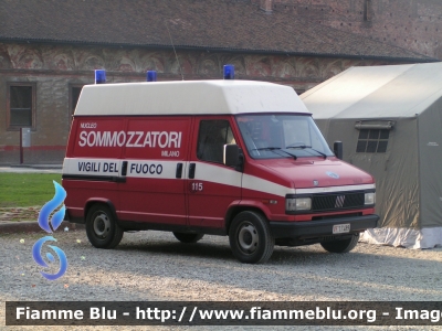 Fiat Ducato I serie
Vigili del Fuoco
 Comando Provinciale di Milano
 Nucleo Sommozzatori
 VF 17489
Parole chiave: Fiat Ducato_Iserie VF17489