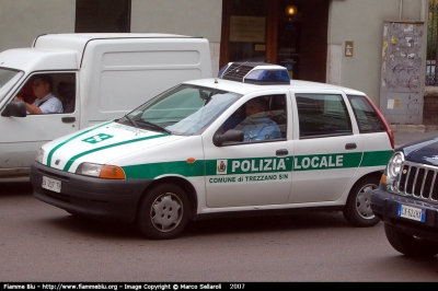 Fiat Punto I serie
Polizia Locale Trezzano Sul Naviglio MI
Parole chiave: Lombardia (MI) Polizia_Locale Fiat Punto_Iserie