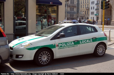 Fiat Nuova Bravo
Polizia Locale Trezzano Sul Naviglio MI
Parole chiave: Lombardia (MI) Polizia_locale Fiat Nuova_Bravo