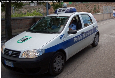 Fiat Punto III serie
Polizia Municipale Fano (PU)
Parole chiave: Fiat Punto_IIIserie