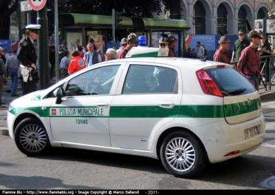 Fiat Grande Punto
Polizia Municipale Torino
Parole chiave: Piemonte (TO) Polizia_Locale Adunata_Alpini_2011 Fiat Grande_Punto