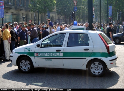 Fiat Punto III serie
Polizia Municipale Torino
Parole chiave: Piemonte (TO) Polizia_Locale Adunata_Alpini_2011 Fiat Punto_IIIserie