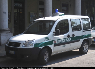 Fiat Doblò II serie
Polizia Municipale Torino
POLIZIA LOCALE YA540AC
Parole chiave: Piemonte (TO) Polizia_Locale Adunata_Alpini_2011 Fiat Doblò_IIserie POLIZIALOCALEYA540AC