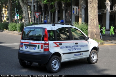 Fiat Nuova Panda 4x4
Associazione Nazionale Carabinieri
sez. Vercelli
Parole chiave: Fiat Nuova_Panda_4x4 Adunata_Alpini_2011