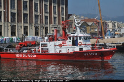 MotoBarcaPompa
Vigili del Fuoco
MotoBarcaPompa VF 1173
Genova
Parole chiave: Liguria Ge Imbarcazioni