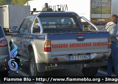 Mitsubishi L200 II serie
Squadra Antincendio Gemonio VA
Parole chiave: Reas_2022 Lombardia (VA) Protezione_Civile Mitsubishi L200_IIserie