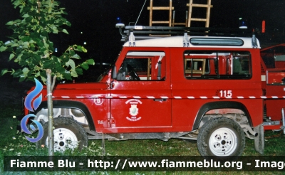 Land Rover Defender 90
Vigili del Fuoco
 Corpo Volontario di Pozza di Fassa TN
Parole chiave: Land-Rover Defender_90