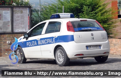 Fiat Grande Punto
Polizia Municipale Gradara PU
Parole chiave: Marche (PU) Polizia_locale Fiat Grande_Punto