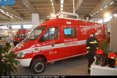 Mercedes-Benz Sprinter 4x4 II serie
Vigili del Fuoco
Corpo Permanente di Aosta
AutoFurgone/Unità di Crisi Locale allestimento Bai
Parole chiave: Mercedes-Benz Sprinter_4x4_IIserie Reas_2007