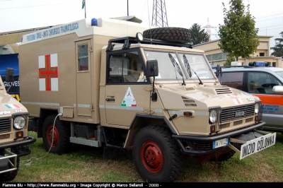 Iveco VM90
ANA Protezione Civile
Unità Chirurgico Traumatologica
Parole chiave: Lombardia Protezione Civile Fuoristrada