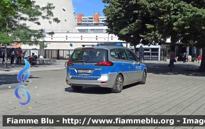 Opel Zafira
Bundesrepublik Deutschland - Germania
Landespolizei Freie Stadt Berlin-
Polizia territoriale Città di Berlino
