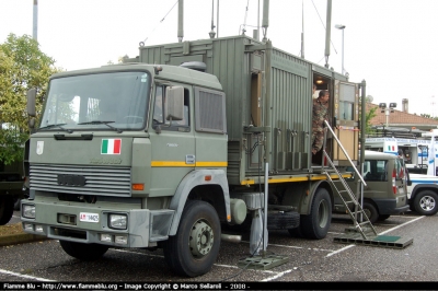 Iveco TurboTech 190-33
Areonautica Militare Italiana
Stazione radio controllo aereo
Parole chiave: Iveco TurboTech_190-33