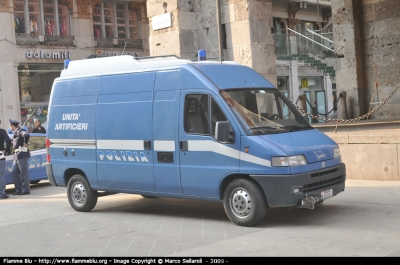 Fiat Ducato II serie
Polizia di Stato 
Artificeri
Polizia B5779
Festa della Polizia 2009
Parole chiave: Lombardia MI 