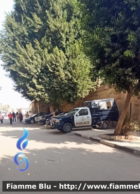 Nissan Navara
جمهوريّة مصر العربيّة - Egitto
الشرطة الوطنية المصرية - Polizia Egiziana
