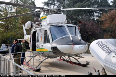 Agusta Bell AB412
Guardia di Finanza
Volpe 218

Parole chiave: Festa_Forze_Armate_2010