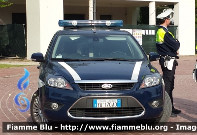 Ford Focus II serie
Polizia Locale Vicenza
 POLIZIA LOCALE YA170AD
Parole chiave: Veneto (VI) Ford Focus_II_serie Polizia_LocaleYA170AD