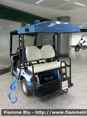 Italcar Attiva Nev C2s.4
Polizia di Stato
Polizia di Frontiera
Aereoporto di Milano Malpensa
Polizia G2394
Parole chiave: PoliziaG2394 Italcar_Attiva_Nev_C2s.4