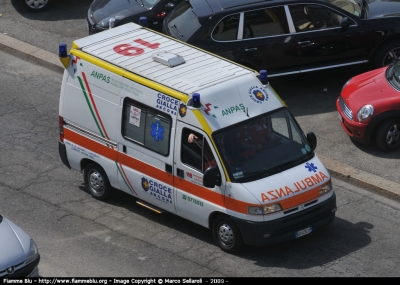 Fiat Ducato II serie
Croce Gialla Ancona
Parole chiave: Marche AN Ambulanza