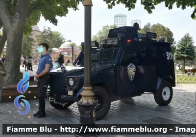 Land Rover Defender / Otocar
Türkiye Cumhuriyeti - Turchia
Polis - Polizia
