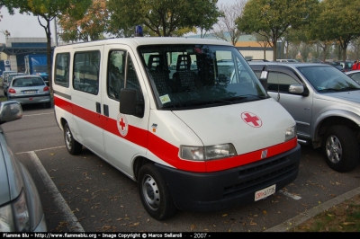 Fiat Ducato II serie
Croce Rossa Italiana 
Comitato Provinciale Macerata
CRI A1705

Parole chiave: Marche (MC) Servizi_sociali CRIA1705 Fiat Ducato_IIserie Reas_2007