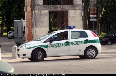 Fiat Grande Punto
Polizia Locale Mantova
Parole chiave: Lombardia (MN) Polizia_Locale