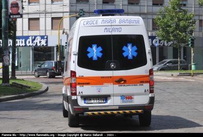 Mercedes-Benz Sprinter III serie
Croce Maria Bambina Milano
Allestita Oregon
M 70
Parole chiave: Lombardia (MI) Ambulanza Mercedes-Benz Sprinter_IIIserie