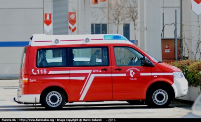 Volkswagen Transporter T5
Vigili del Fuoco 
Corpo Volontario di Dobbiaco - Toblach BZ
 Allestimento Brandschutz
 VF 0FNBZ

Parole chiave: Volkswagen Transporter_T5 Civil_Protect_2011 VF0FNBZ