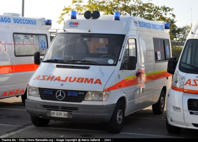 Mercedes-Benz Sprinter I serie
Busnago Soccorso MB
Parole chiave: Lombardia MB Ambulanza