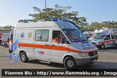 Mercedes-Benz Sprinter I serie
Soccorso Degli Alpini Mandello LC
M 9
Parole chiave: Mercedes-Benz Sprinter_Iserie Ambulanza