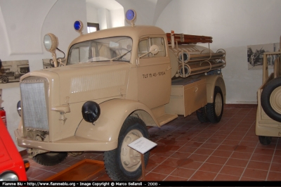 Autobotte
Österreich - Austria
Mezzo Storico
Museo dei Vigili del Fuoco Markt St.Florian
Parole chiave: Autobotte Museo dei Vigili del Fuoco Markt St.Florian