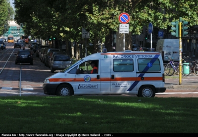 Fiat Scudo
PA Croce Vittoria Milano
Parole chiave: Lombardia MI Ambulanza