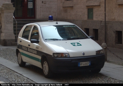 Fiat Punto II serie
Polizia Municipale Pavia (vecchia dicitura)
Parole chiave: Fiat Punto_IIserie