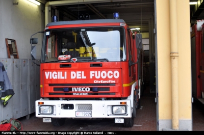 Iveco CityEuroFire 100E21 I serie
Vigili del Fuoco
Comando Provinciale di Pavia
AutoPompaSerbatoio allestimento Iveco-Magirus
VF 19859
Parole chiave: Iveco CityEuroFire_100E21_Iserie VF19859