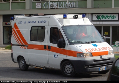 Fiat Ducato II serie
118 Pesaro
Ospedale "S. Salvatore"
Parole chiave: Marche (PU) Ambulanza Fiat_Ducato_IIserie