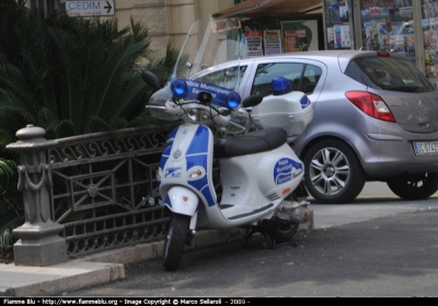 Piaggio Vespa
Polizia Municipale Sanremo IM
Parole chiave: Liguria (IM) Polizia_locale