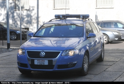 Volkswagen Passat Variant VI serie
Polizia di Stato
Polizia Stradale Milano Serravalle
Polizia F9216
Fraternità della Strada 2010
Parole chiave: Lombardia