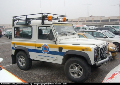 Land Rover Defender 90
Protezione Civile Comunale Pantigliate MI
Parole chiave: Lombardia (MI) Protezione_Civile Land-Rover Defender_90 Reas_2006