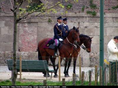 Reparto a Cavallo 
Polizia di Stato
Agenti ippomontati in servizio di pattuglia
Parole chiave: Lombardia MI