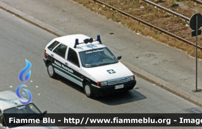 Fiat Tipo II serie
Polizia Municipale San Giuliano Milanese MI
Livrea Storica
Parole chiave: Lombardia (MI) Polizia_locale Fiat Tipo_IIserie