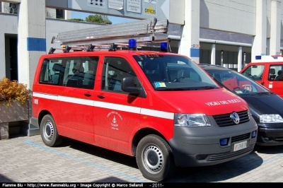 Volkswagen Transporter T5
Vigili del Fuoco
Distretto di Pergine Valsugana
Corpo Volontario di Sant'Orsola Terme (TN)
VF 7A8TN
Parole chiave: Volkswagen Transporter_T5 VF7A8TN Civil_Protect_2011