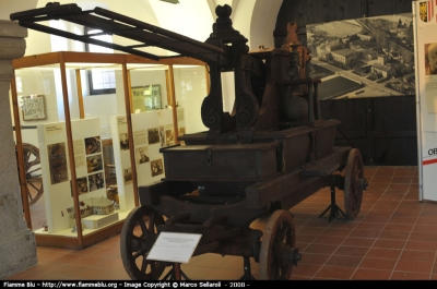 Carro Pompa
Österreich - Austria
Mezzo Storico
Museo dei Vigili del Fuoco Markt St.Florian
Parole chiave: Museo dei Vigili del Fuoco Markt St.Florian Mezzo Storico Austria