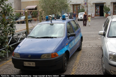 Fiat Punto I serie
PM Unione dei Comuni Terre dell'Olio e del Sagrantino
proveniente dalla PM Trevi
Parole chiave: Fiat Punto_Iserie PM_Unione_dei_Comuni_Terre_dell'Olio_e_del_Sagrantino