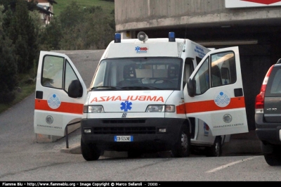 Fiat Ducato II serie
Azieda Ospedaliera Valtellina e Valchiavenna SO
Parole chiave: Lombardia (SO) Ambulanza Fiat Ducato_IIserie